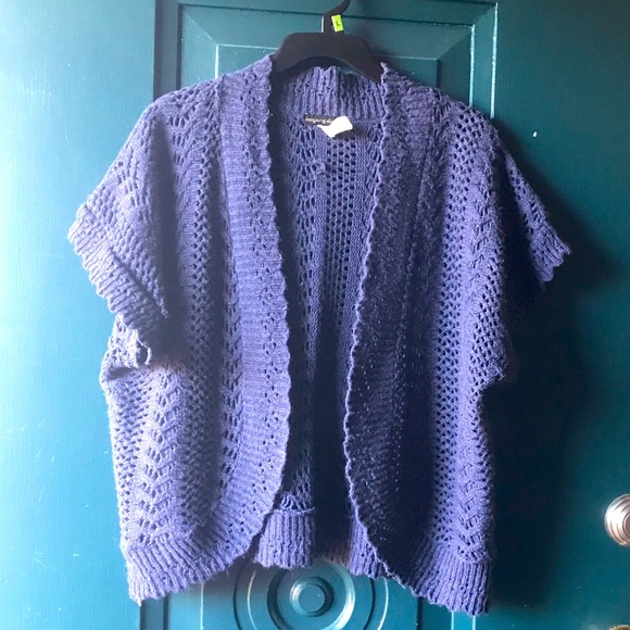 Short Sleeve Sweater - Picture 4 of 8